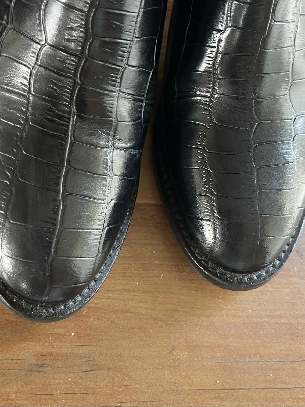 Minelli Black Croc-Embossed Chelsea Booties